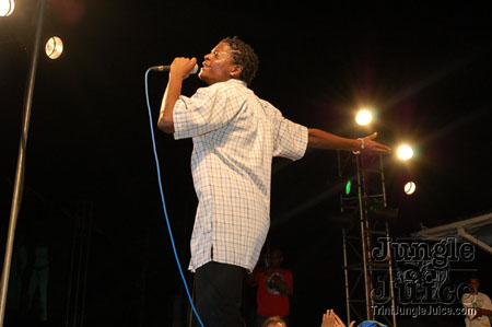 trini_revellers_2k7_launch_pt2-136