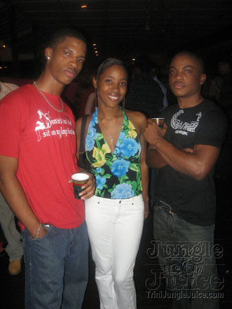 under_the_mistletoe-039