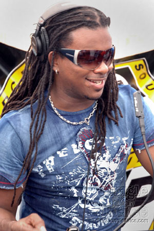 vale_bfast_ny_2006-051