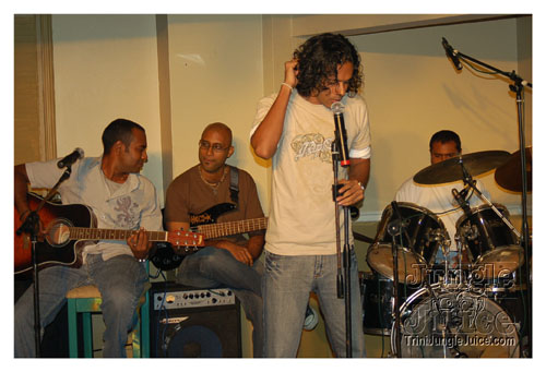 4_bands_chaconia-025