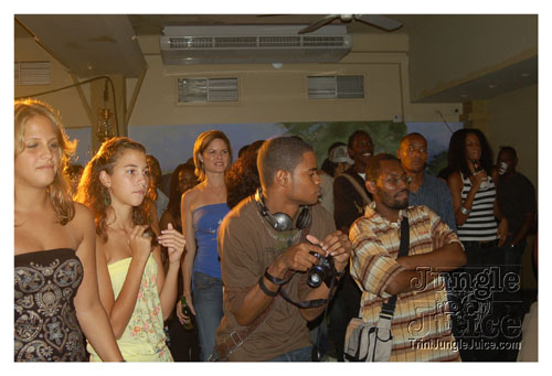 4_bands_chaconia-050