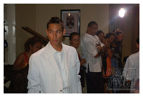 a_little_bit_of_bling-014