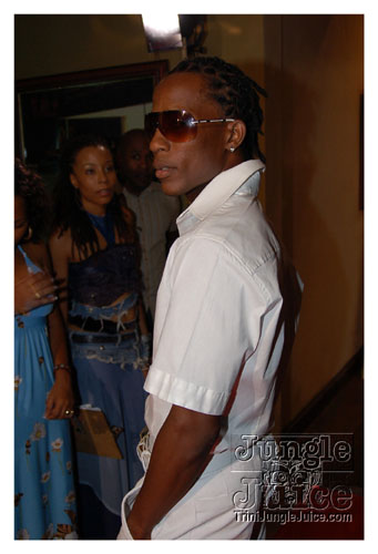 a_little_bit_of_bling-018