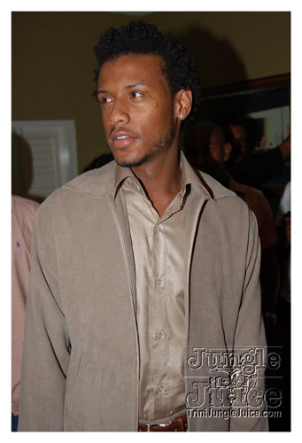 a_little_bit_of_bling-023