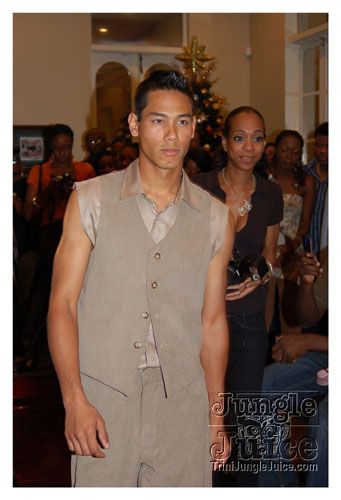 a_little_bit_of_bling-029