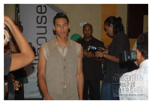 a_little_bit_of_bling-030