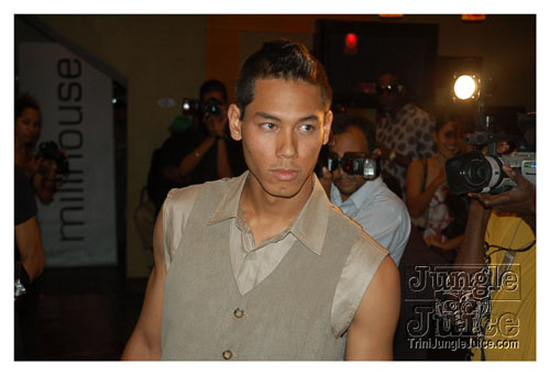 a_little_bit_of_bling-032