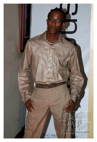 a_little_bit_of_bling-036