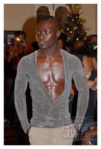 a_little_bit_of_bling-039