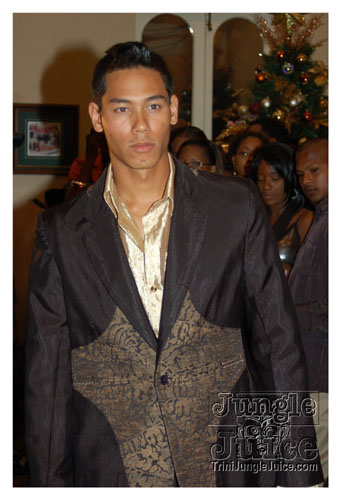 a_little_bit_of_bling-049