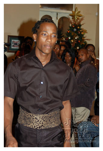 a_little_bit_of_bling-051