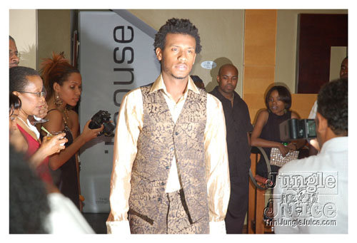 a_little_bit_of_bling-056