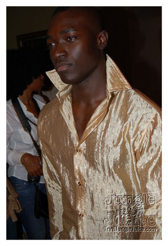 a_little_bit_of_bling-058