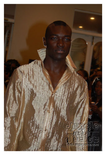 a_little_bit_of_bling-060