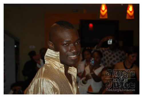 a_little_bit_of_bling-063