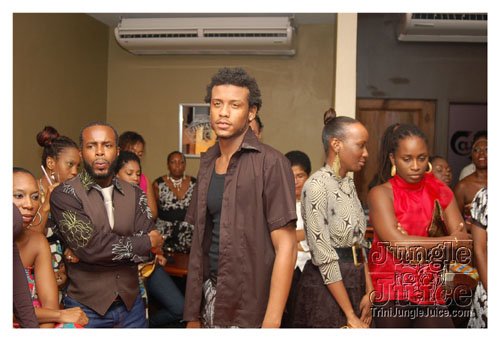 a_little_bit_of_bling-074