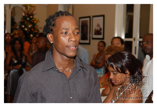 a_little_bit_of_bling-081