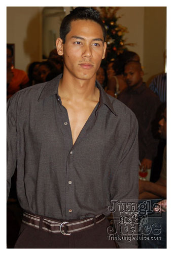 a_little_bit_of_bling-083