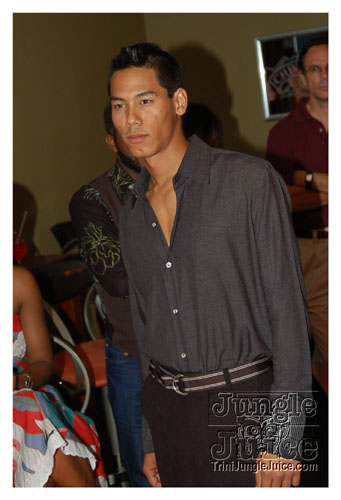 a_little_bit_of_bling-084