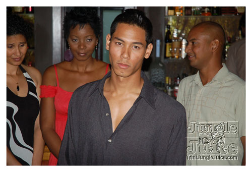 a_little_bit_of_bling-085