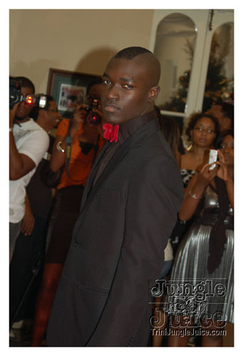 a_little_bit_of_bling-090