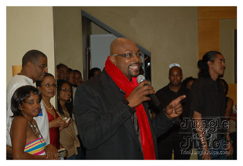 a_little_bit_of_bling-101