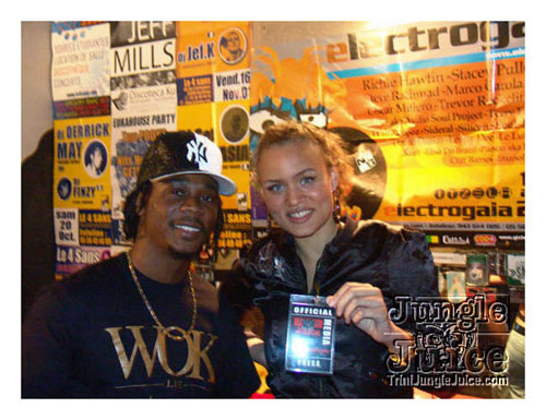 admiral_t_live_2007-028