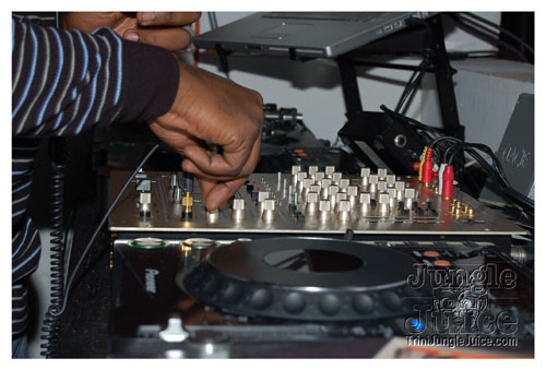 adrenaline_nov_2k7-028