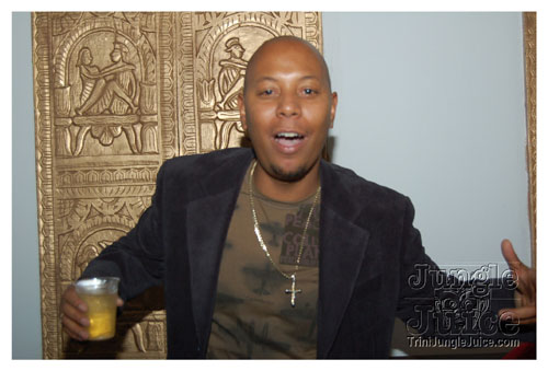 adrenaline_nov_2k7-045