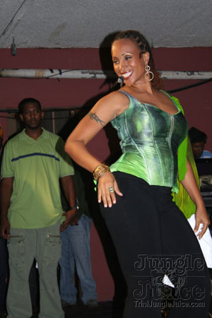 alison_hinds_ny07-18