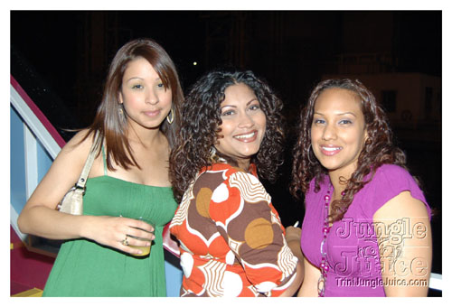 amnesia_boat_cruise_2007-007