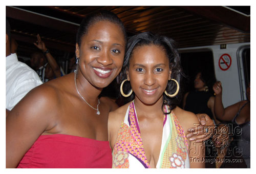 amnesia_boat_cruise_2007-024