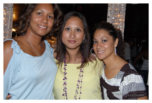 amnesia_boat_cruise_2007-031