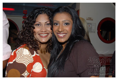 amnesia_boat_cruise_2007-040