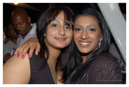 amnesia_boat_cruise_2007-047