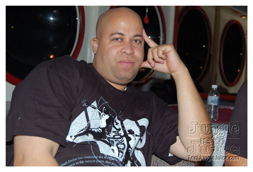 amnesia_boat_cruise_2007-062