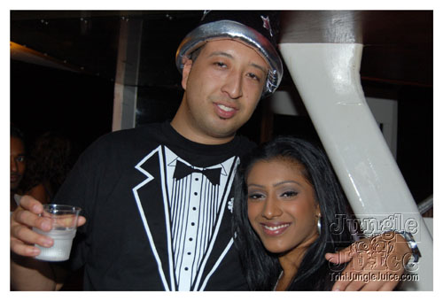 amnesia_boat_cruise_2007-072