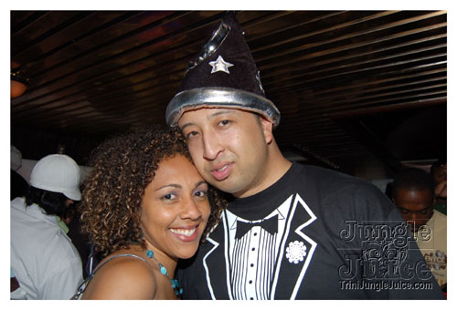 amnesia_boat_cruise_2007-108