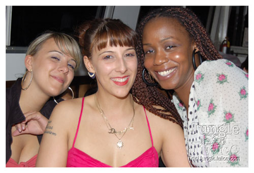 amnesia_boat_cruise_2007-109