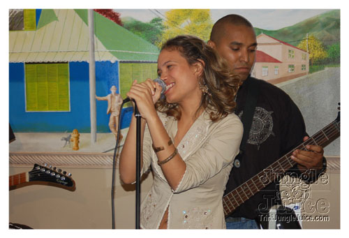 double_wammi_unplugged-011