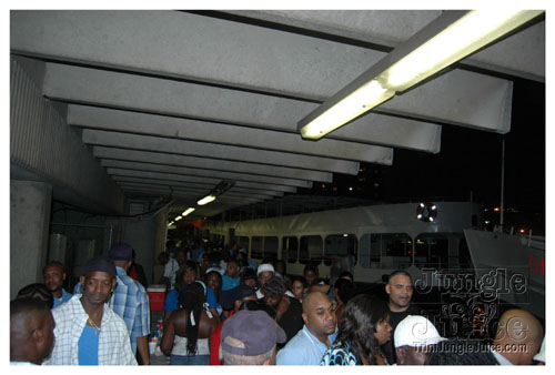 baby_blue_boatride_2007-002