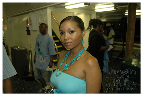 baby_blue_boatride_2007-004