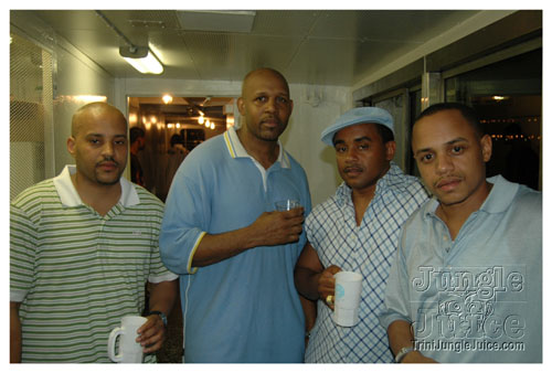 baby_blue_boatride_2007-006