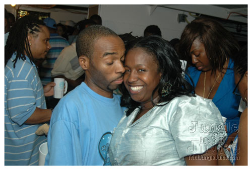 baby_blue_boatride_2007-035