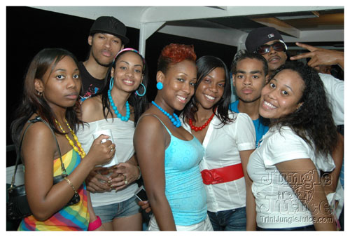 baby_blue_boatride_2007-036