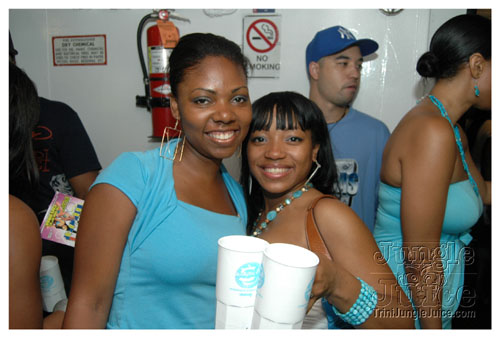 baby_blue_boatride_2007-045