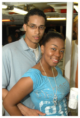 baby_blue_boatride_2007-061