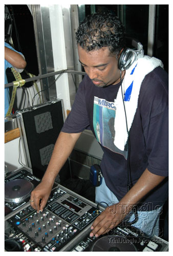 baby_blue_boatride_2007-069