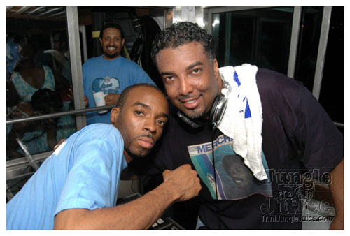 baby_blue_boatride_2007-071