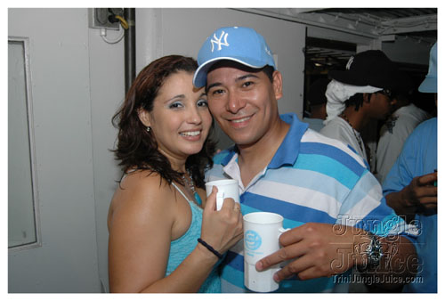 baby_blue_boatride_2007-075